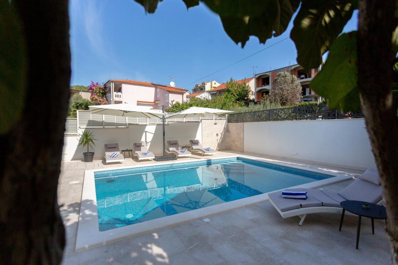 Villa Fortis B&B Трогир Экстерьер фото