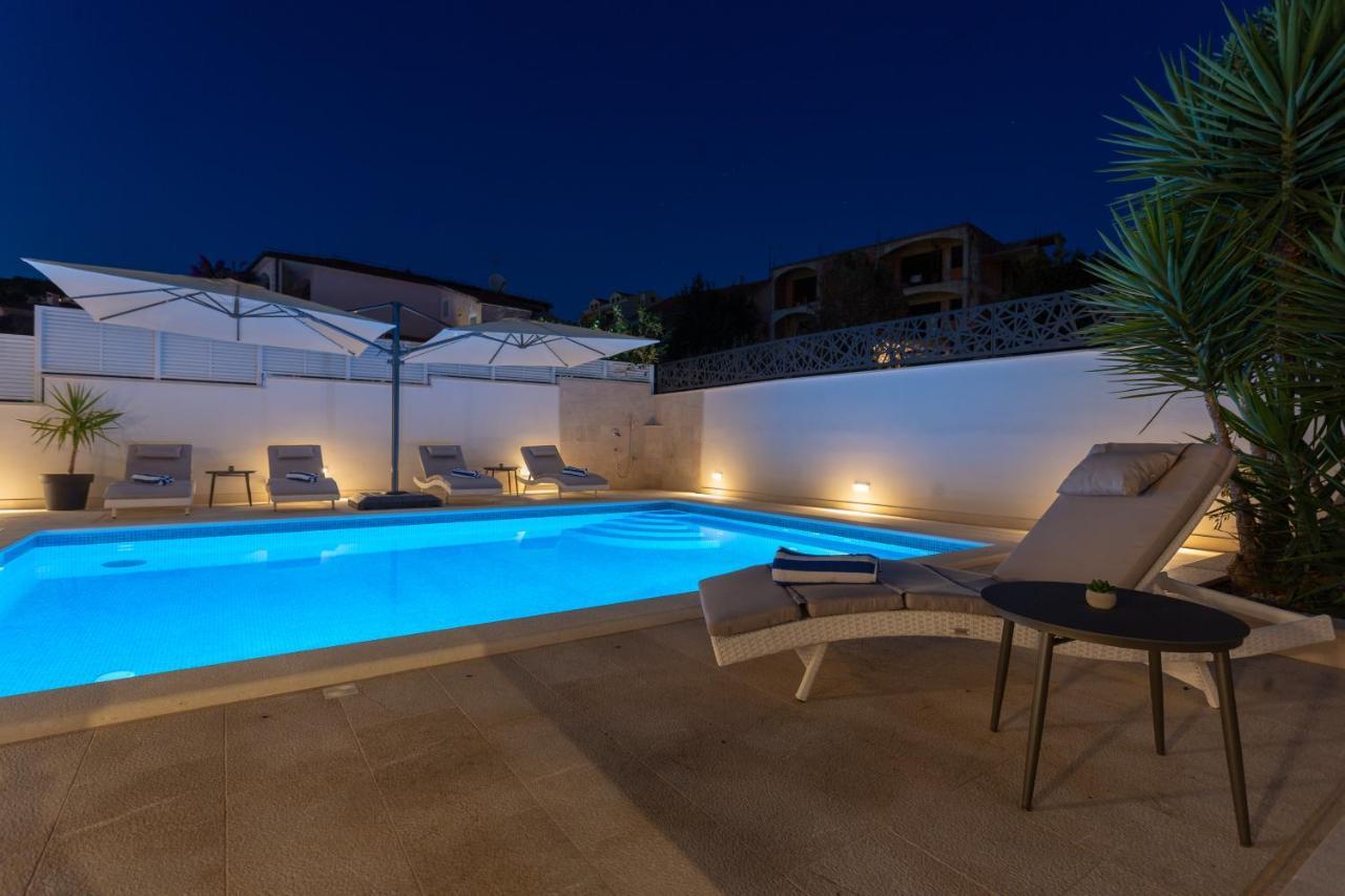 Villa Fortis B&B Трогир Экстерьер фото
