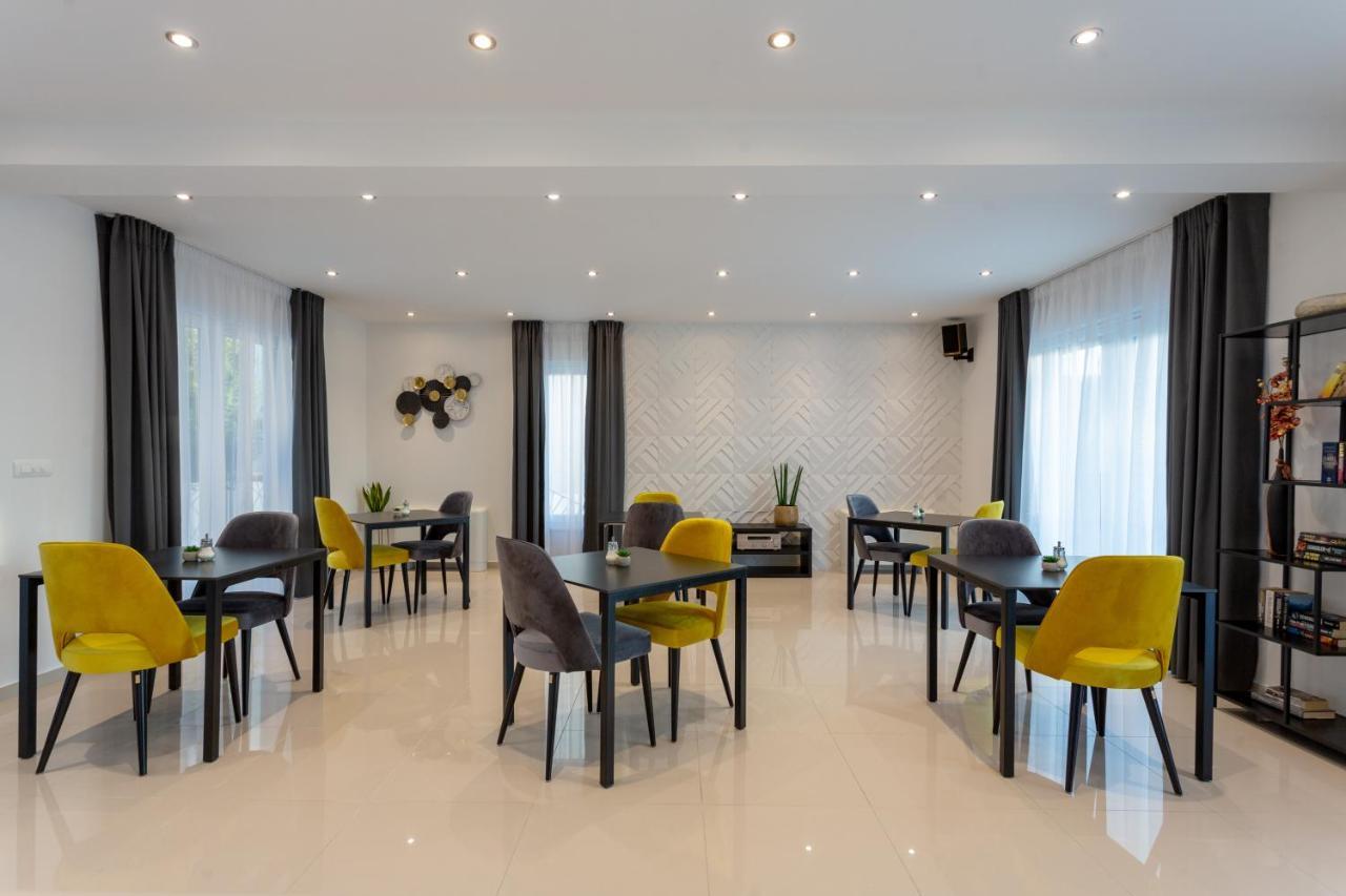 Villa Fortis B&B Трогир Экстерьер фото